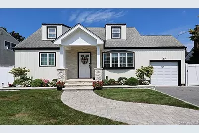 269 N Suffolk Avenue, Massapequa, NY 11758 - Photo 1