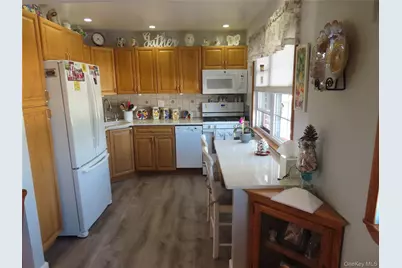 463 Mariners Way, Copiague, NY 11726 - Photo 27
