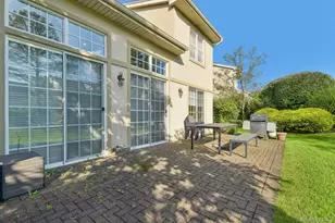 119 Madeira Blvd, Melville, NY 11747 - Photo 23