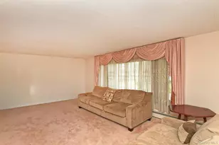 1699 Meadowbrook Rd, Merrick, NY 11566 - Photo 3