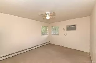 1699 Meadowbrook Rd, Merrick, NY 11566 - Photo 11