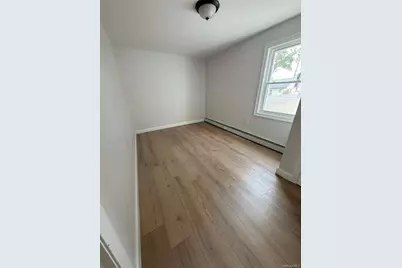 47 Newport Road, Island Park, NY 11558 - Photo 5
