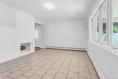 36 Atlas Lane, Hicksville, NY 11801 - Photo 7