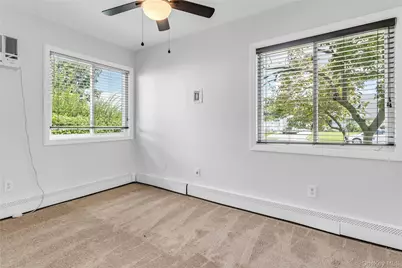 36 Atlas Lane, Hicksville, NY 11801 - Photo 15