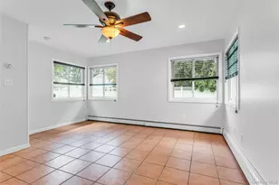 36 Atlas Ln, Hicksville, NY 11801 - Photo 11