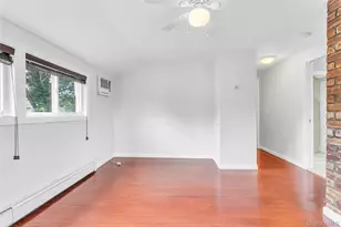 36 Atlas Ln, Hicksville, NY 11801 - Photo 19