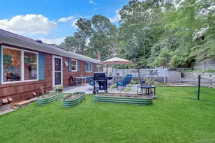 26 Greenlawn Rd, Sound Beach, NY 11789 - Photo 27