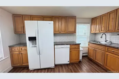 8 Colt Avenue, Babylon, NY 11702 - Photo 3