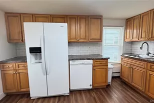 8 Colt Ave, Babylon, NY 11702 - Photo 3