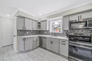 95 Colonial Dr, Massapequa, NY 11758 - Photo 13