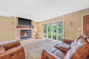 41 Orchard St, Farmingdale, NY 11735 - Photo 5