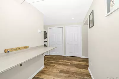 341 Avenue B, Ronkonkoma, NY 11779 - Photo 35