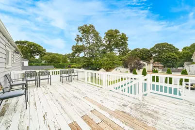 341 Avenue B, Ronkonkoma, NY 11779 - Photo 41