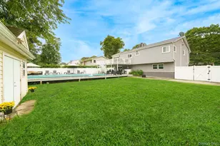 341 Avenue B, Ronkonkoma, NY 11779 - Photo 37