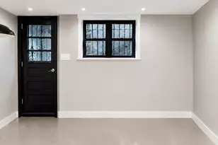 25-47 71st St, East Elmhurst, NY 11370 - Photo 21