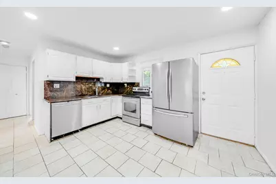 201 Acre Lane, Hicksville, NY 11801 - Photo 3