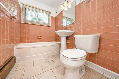 201 Acre Lane, Hicksville, NY 11801 - Photo 11