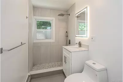 12 Garland, Westbury, NY 11590 - Photo 17