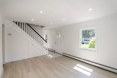 12 Garland, Westbury, NY 11590 - Photo 7