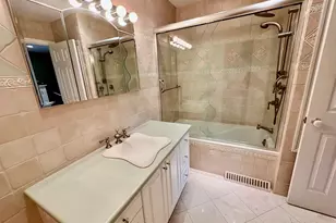 11 Andover Ln, Manhasset, NY 11030 - Photo 21