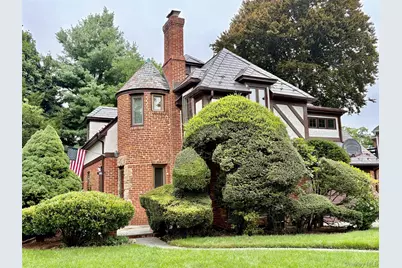 11 Andover Lane, Manhasset, NY 11030 - Photo 1