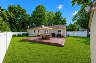 1 Lowell Rd, Sayville, NY 11782 - Photo 9