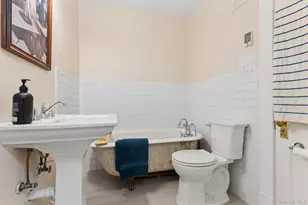 87 Islip Ave, Islip, NY 11751 - Photo 11