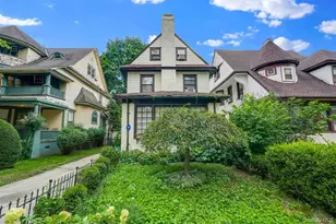 84-44 118th St, Kew Gardens, NY 11415 - Photo 3