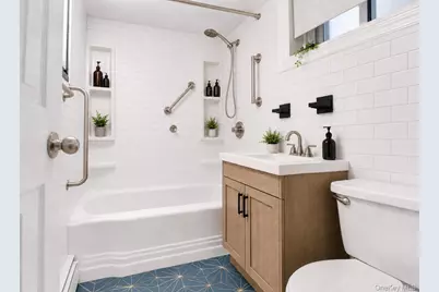 69-15 69th Place, Glendale, NY 11385 - Photo 25