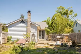 278 W Elm Rd, Mastic Beach, NY 11951 - Photo 21