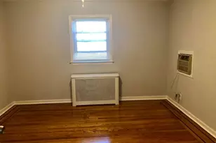 100 Earle Ave, Lynbrook, NY 11563 - Photo 11
