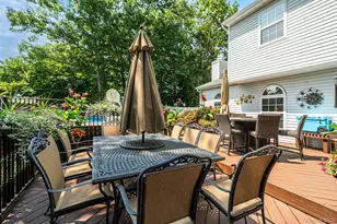 2 Piedmont Ct, Centereach, NY 11720 - Photo 37
