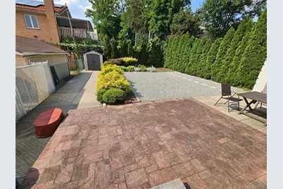 248-41 Thebes Avenue, Little Neck, NY 11362 - Photo 3