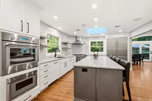 31 Crosby Pl, Cold Spring Harbor, NY 11724 - Photo 7