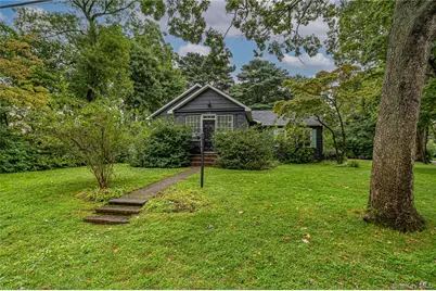 502 Brooklyn Boulevard, Brightwaters, NY 11718 - Photo 1