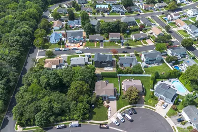 7 Rosewood Place, Plainview, NY 11803 - Photo 45