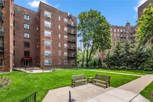 113-14 72nd Rd, Forest Hills, NY 11375 - Photo 3