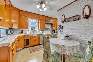 154-24 12th Rd, Whitestone, NY 11357 - Photo 13