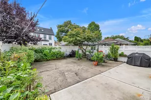 154-24 12th Rd, Whitestone, NY 11357 - Photo 21