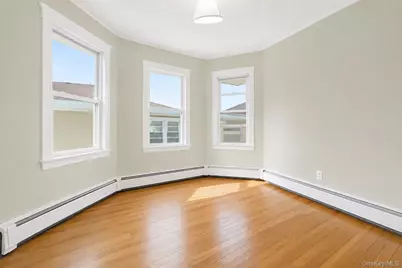 100 Spruce Street, West Hempstead, NY 11552 - Photo 15