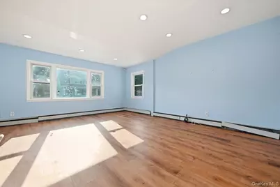 100 Spruce Street, West Hempstead, NY 11552 - Photo 7