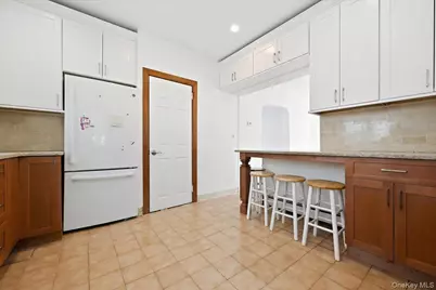 100 Spruce Street, West Hempstead, NY 11552 - Photo 13