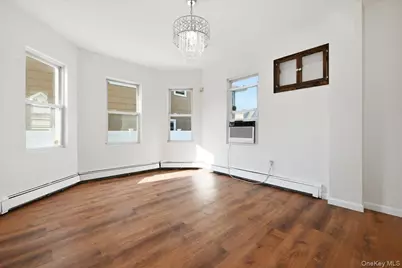 100 Spruce Street, West Hempstead, NY 11552 - Photo 9