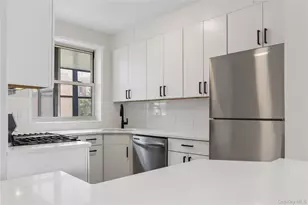 68-61 Yellowstone Blvd, Forest Hills, NY 11375 - Photo 11