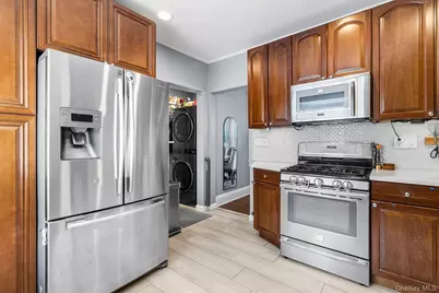 126 Rutland Avenue, Rockville Centre, NY 11570 - Photo 11