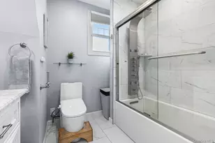 126 Rutland Ave, Rockville Centre, NY 11570 - Photo 19