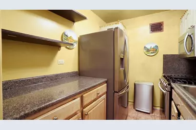 8429 153rd Avenue #6F, Howard Beach, NY 11414 - Photo 9