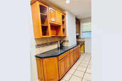 168-29 89th Avenue #1st floor, Jamaica, NY 11432 - Photo 5
