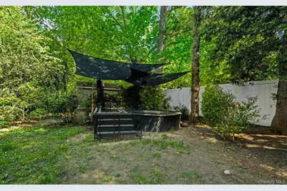 194 W Neck Road, Huntington, NY 11743 - Photo 23