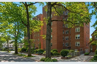 82-40 Austin Street #6/K, Kew Gardens, NY 11415 - Photo 1